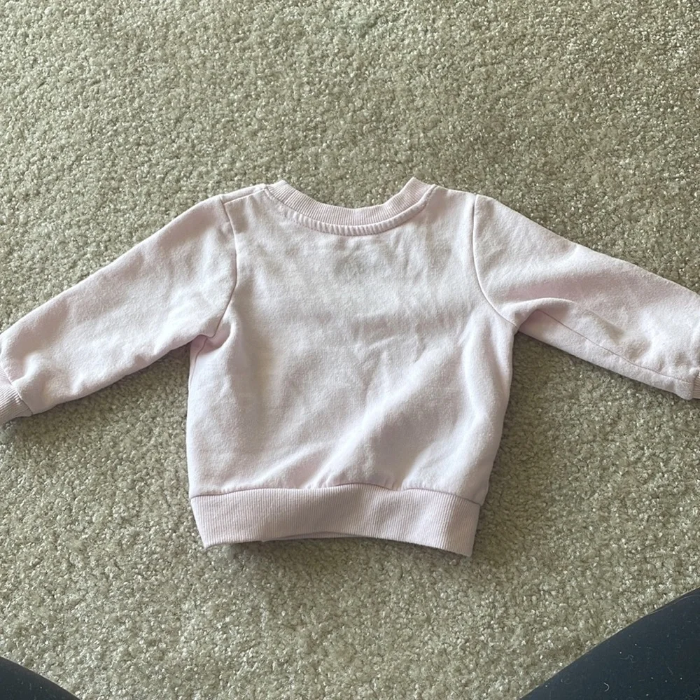 Minnie Mouse sweatshirt